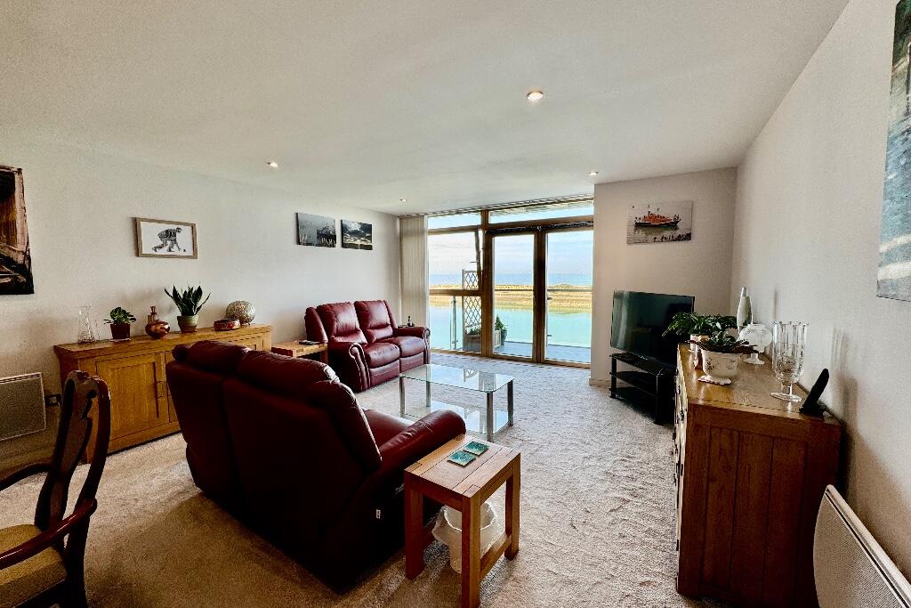Additional property image - Sea Views, Sovereign Harbour, BN23
