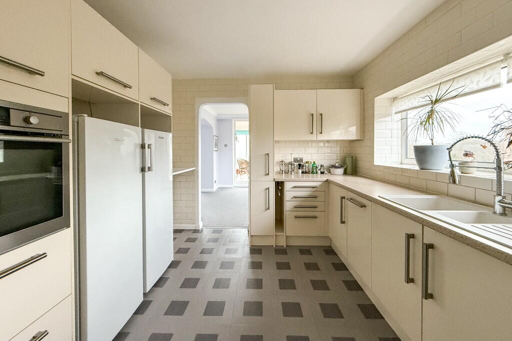 Additional property image - Compton Place Road, Eastbourne, East Sussex, BN21