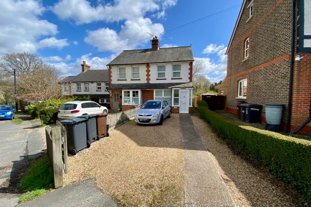 3 bedroom semidetached house for sale in High Street, Horam, TN21