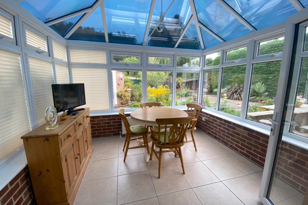 2 bedroom bungalow for sale in Old Drive, Polegate, East Sussex, BN26