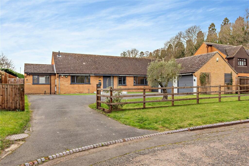 3 bedroom bungalow for sale in Engaine, Orton Longueville, Peterborough