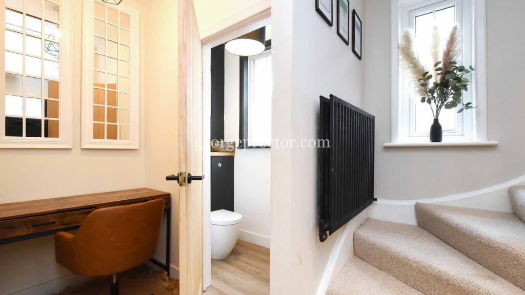 Additional property image - Blackbrook Lane, Bromley, BR2