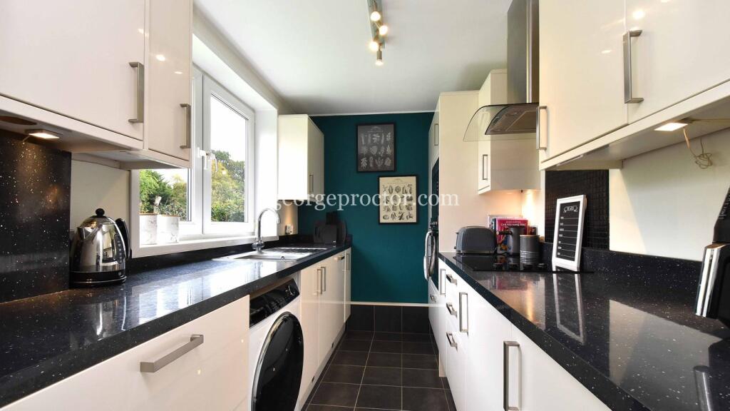 Additional property image - Beckenham Grove, Bromley, BR2