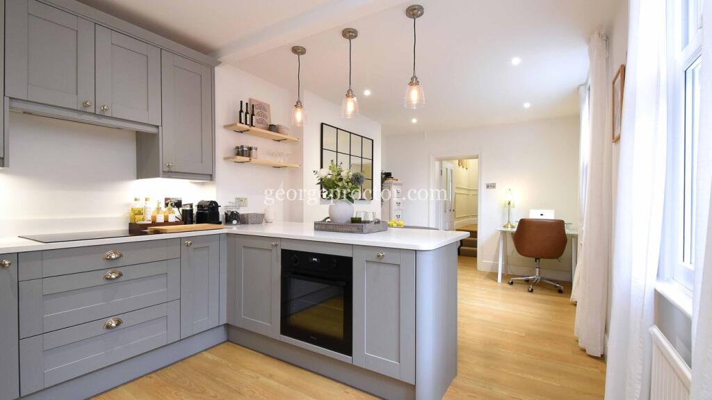Additional property image - Palace Grove, Bromley, BR1