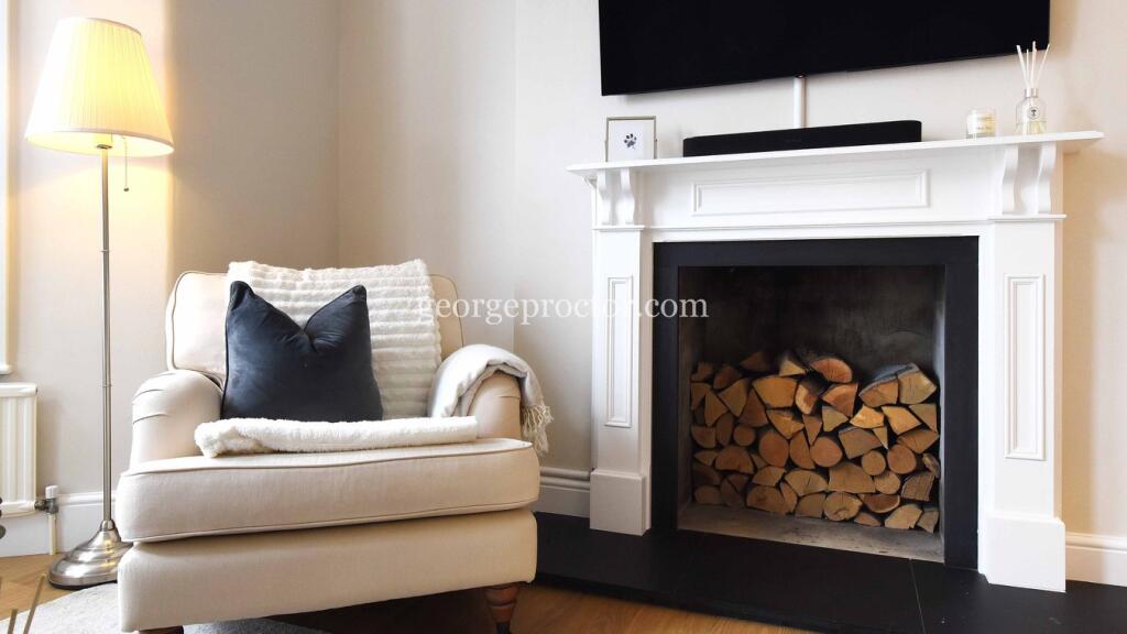Additional property image - Palace Grove, Bromley, BR1