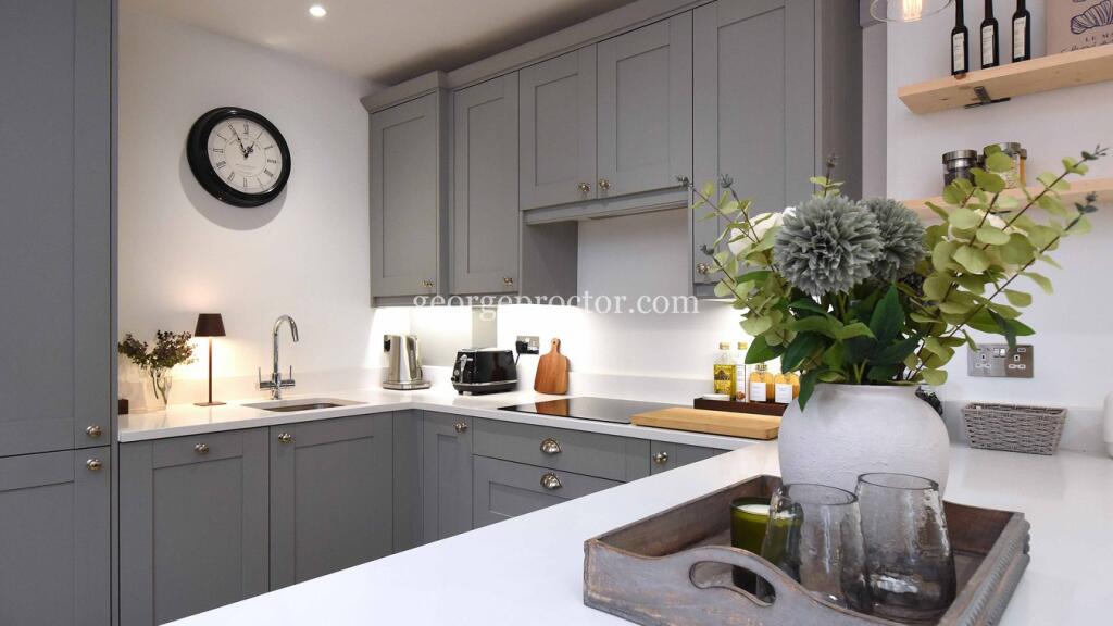 Additional property image - Palace Grove, Bromley, BR1