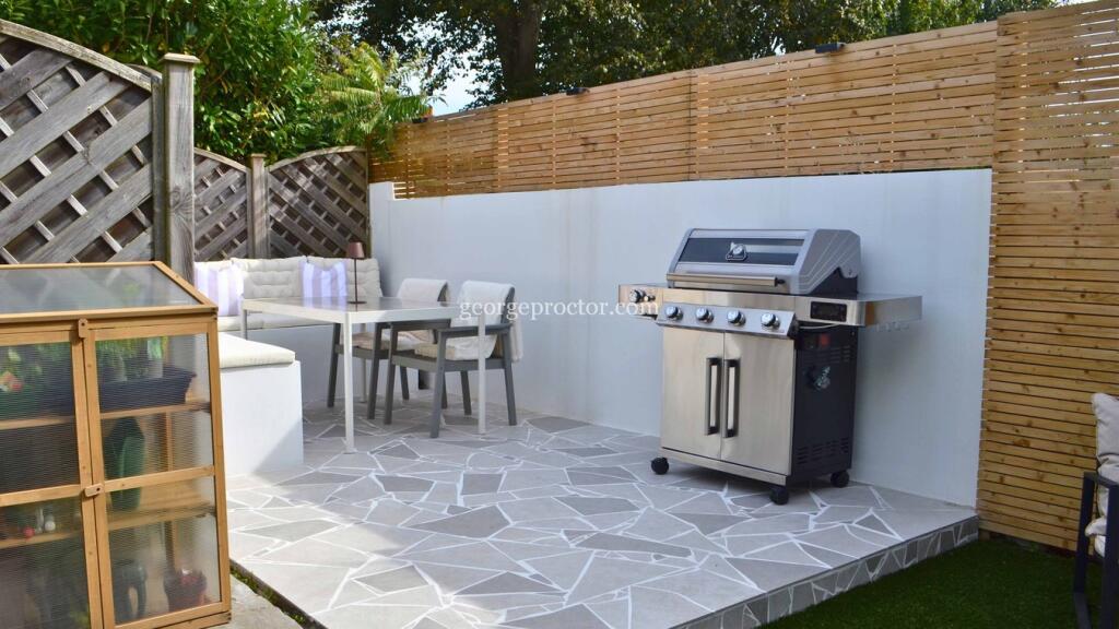 Additional property image - Palace Grove, Bromley, BR1
