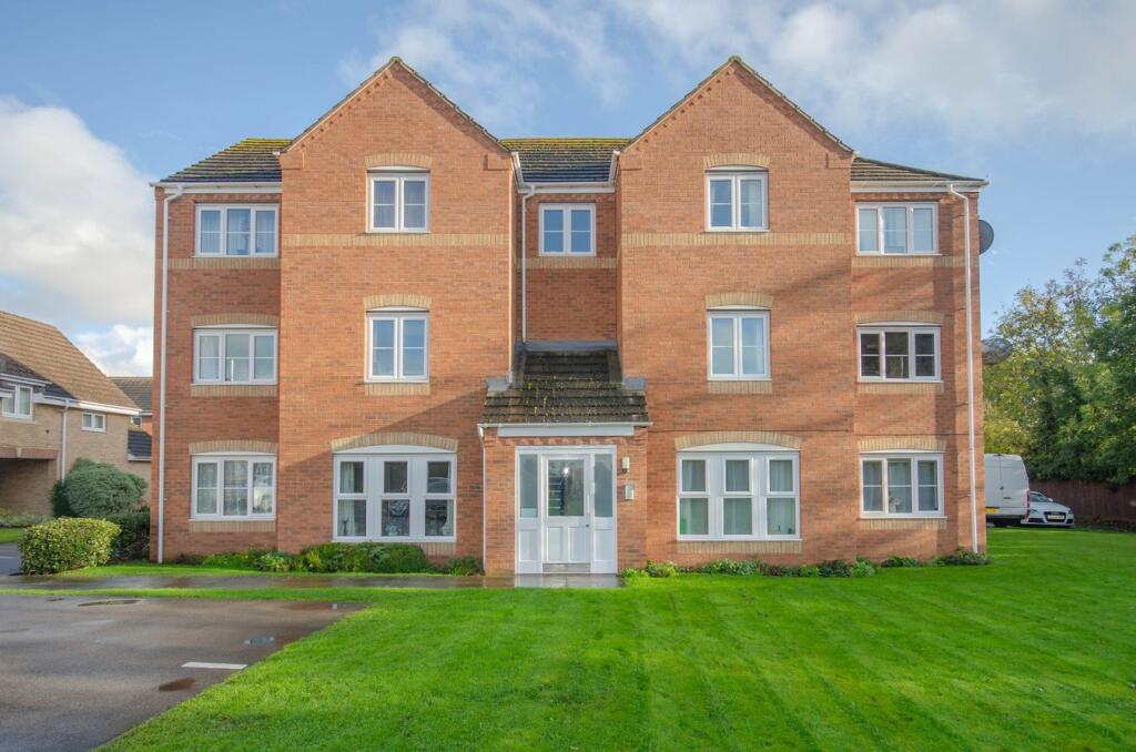 2 bedroom apartment for sale in Gardeners End, Bilton, Rugby, CV22