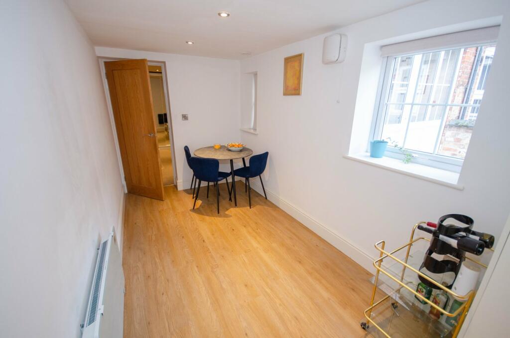 Additional property image - Church Court, Little Church Street, Town Centre, CV21