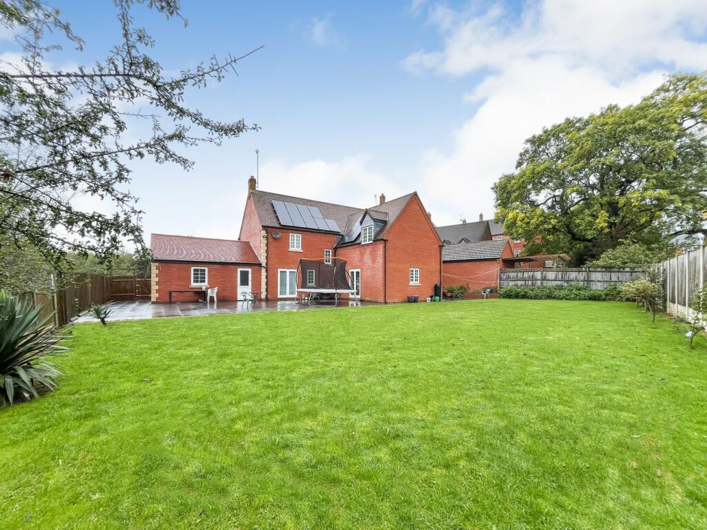 Additional property image - Long Hassocks, Coton Meadows, Rugby, CV23