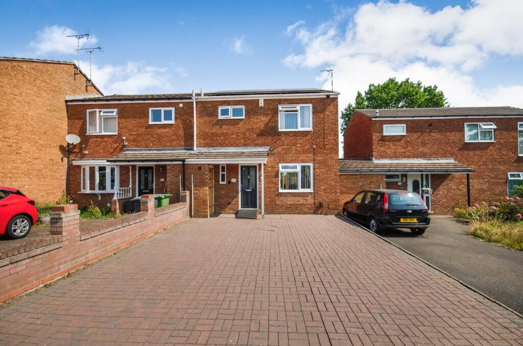 Main image of property: Lindale, Brownsover, Rugby, CV21