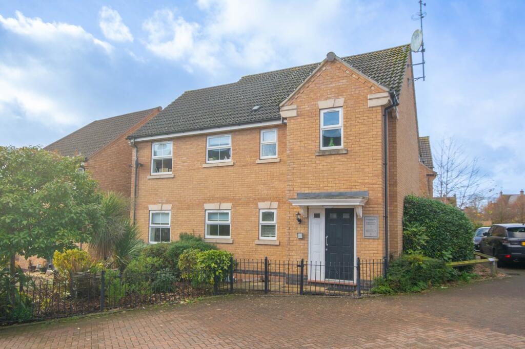 Main image of property: Shortstones Walk, Coton Park, Rugby, CV23