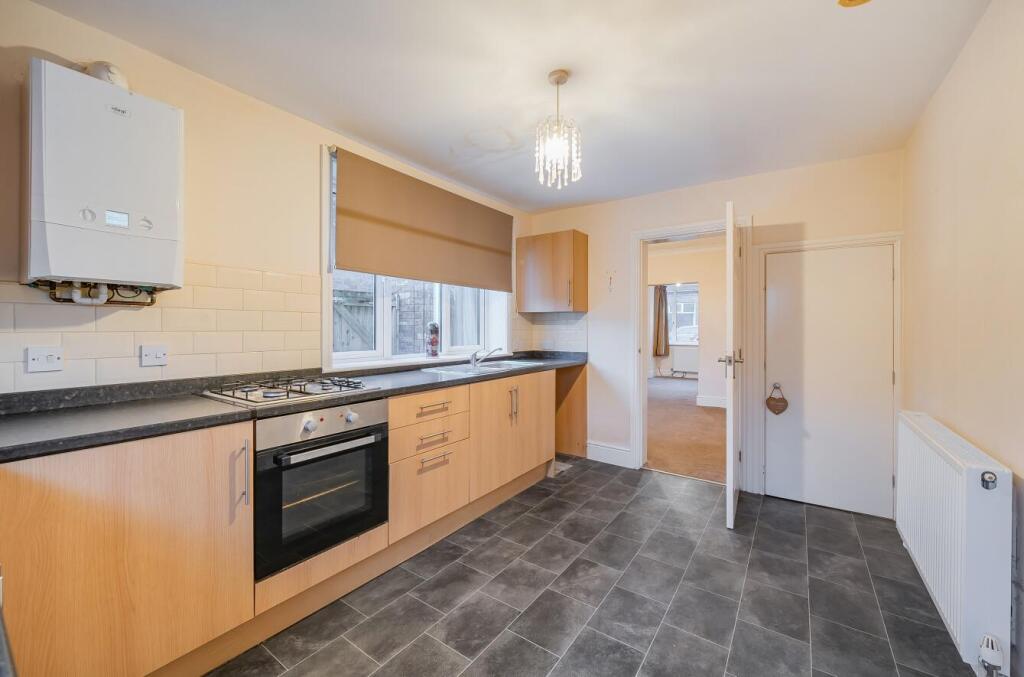 3 bedroom semi-detached house