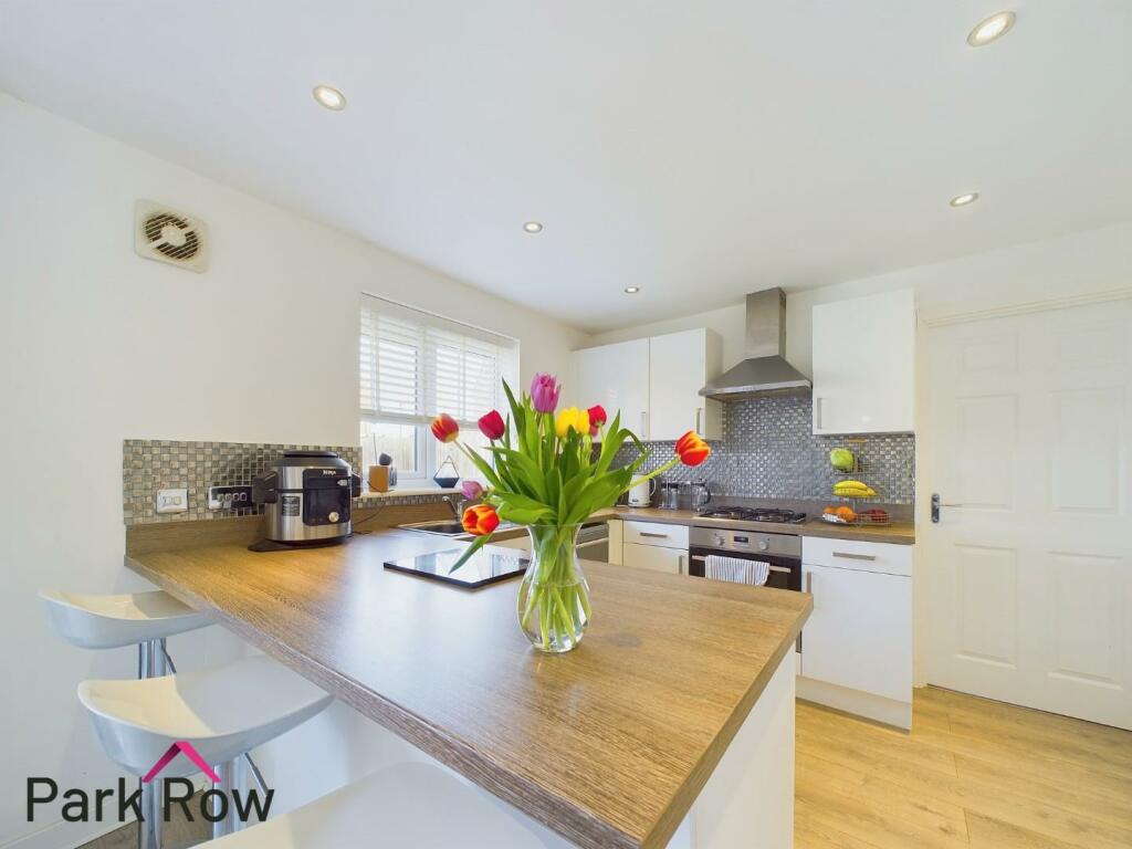 4 bedroom detached house for sale in Rochester Row, Sherburn In Elmet