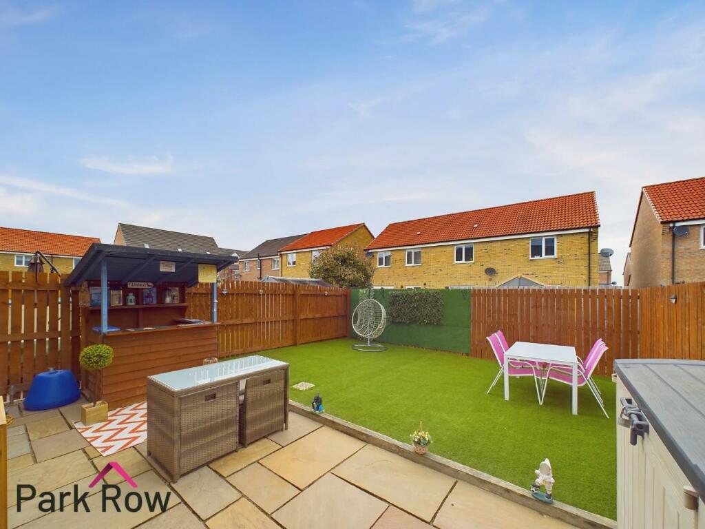 3 bedroom semidetached house for sale in Braeburn Road, Sherburn In