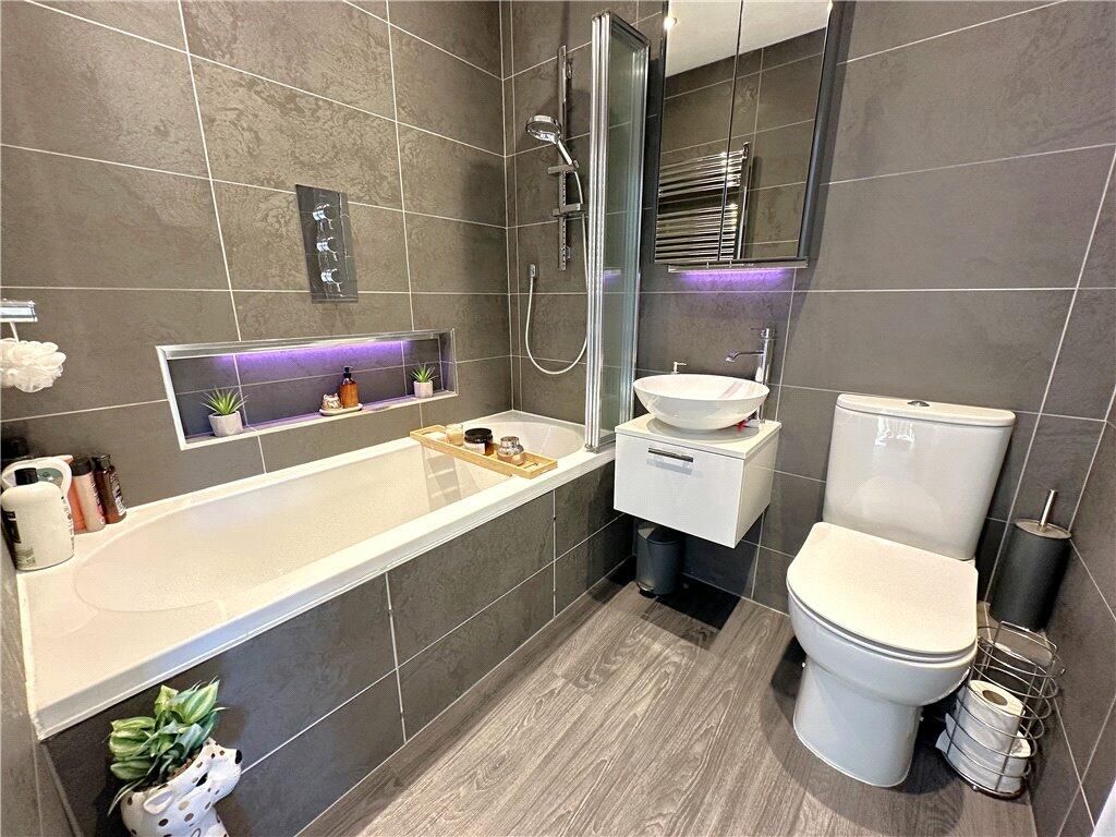 Additional property image - The Piazza, Sovereign Harbour, Eastbourne