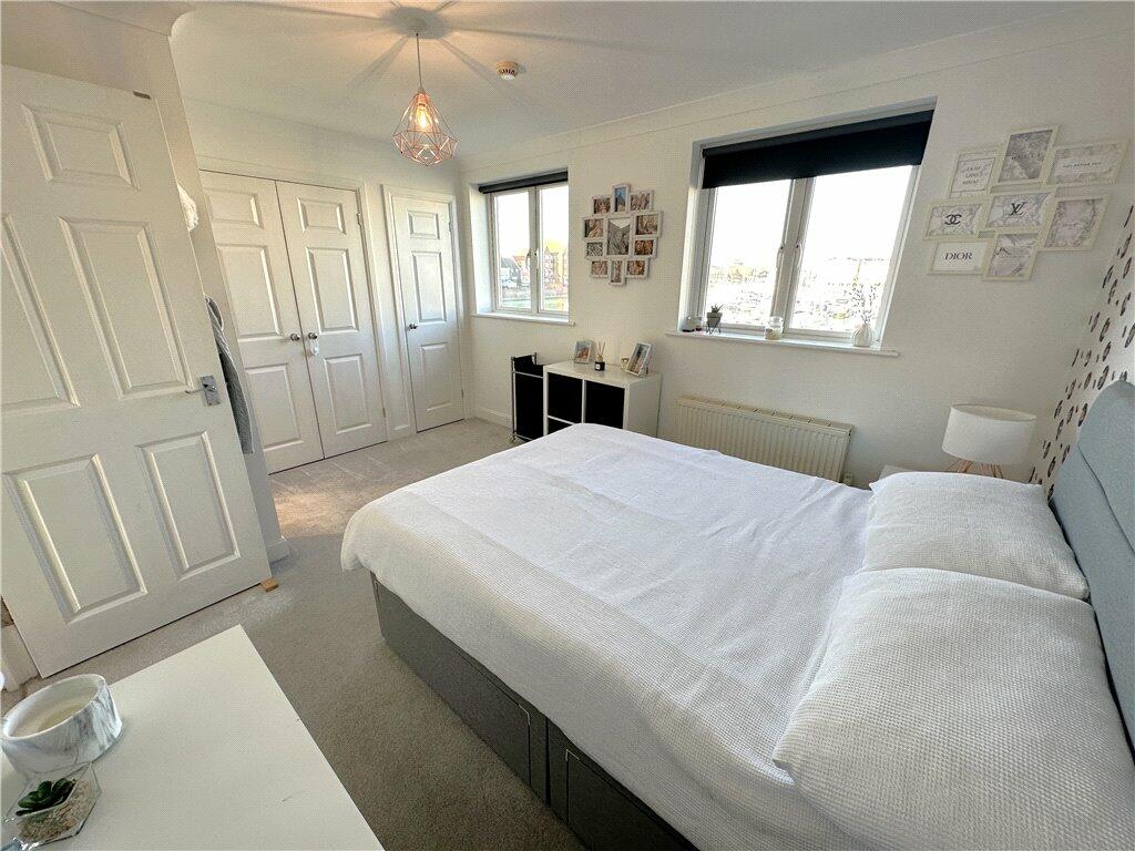Additional property image - The Piazza, Sovereign Harbour, Eastbourne
