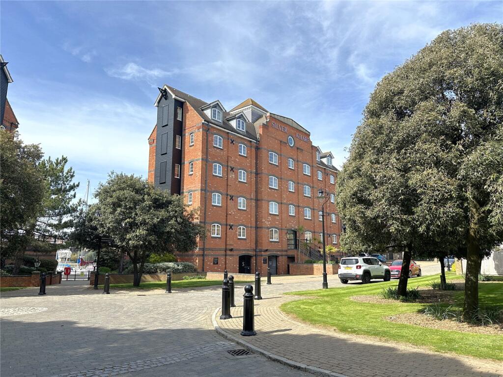 Main image of property: Silver Strand East, Eastbourne, East Sussex