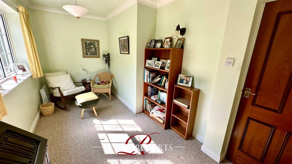 4 bedroom cottage for sale in Llanasa Road, Gronant, Prestatyn, LL19