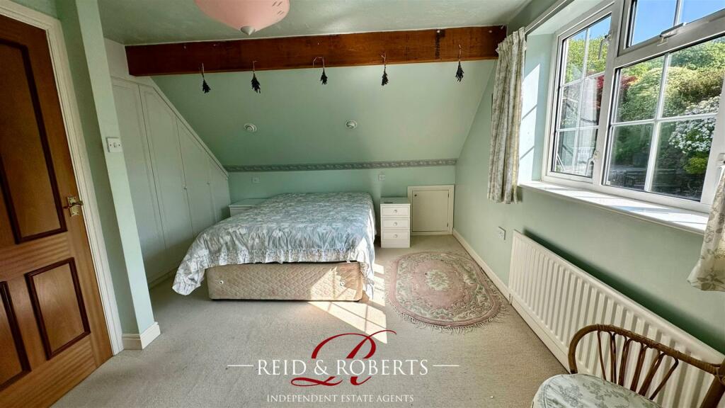 4 bedroom cottage for sale in Llanasa Road, Gronant, Prestatyn, LL19