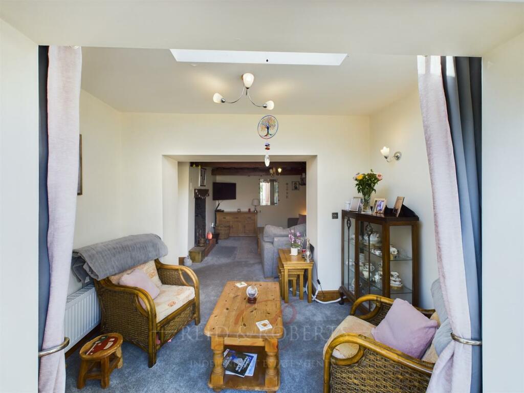 Additional property image - Halkyn