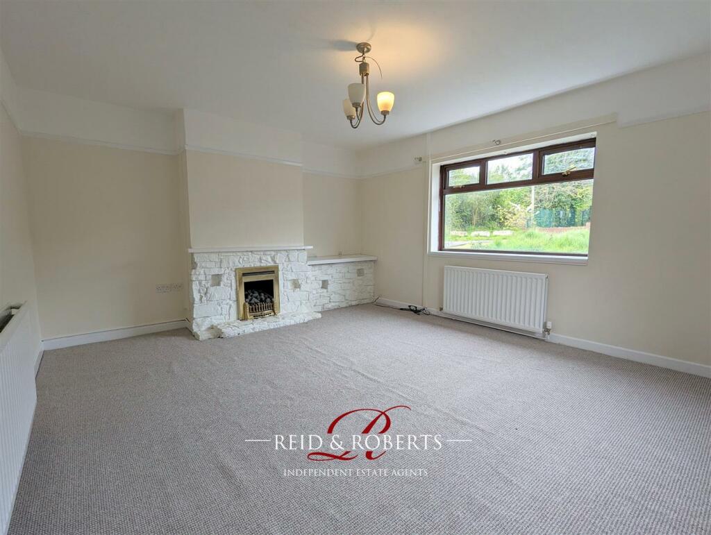Additional property image - Y Gerddi, Mostyn
