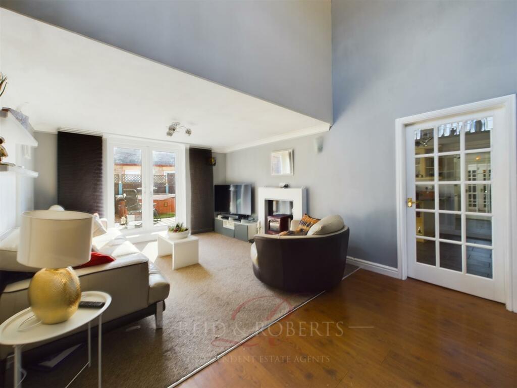 Additional property image - Rhewl Fawr Road, Pen-Y-Ffordd