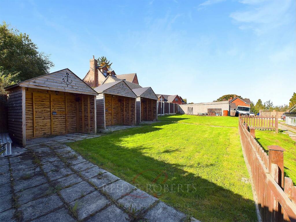 Additional property image - Bagilt Road, Greenfield, Holywell