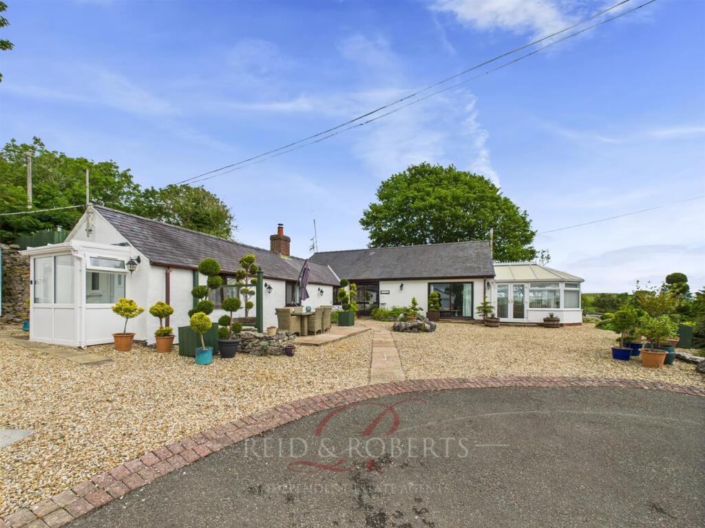 Main image of property: Ffordd Groes, Brynford, Holywell