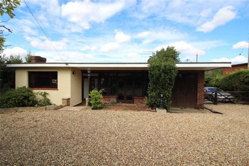 3 bedroom bungalow for sale in Chalk Road, Higham, Rochester, Kent, ME3