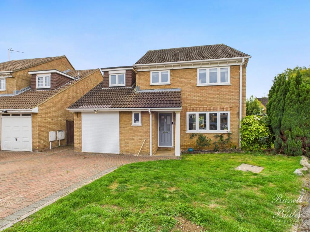 Main image of property: Edmonds Close, Buckingham, Buckinghamshire, MK18
