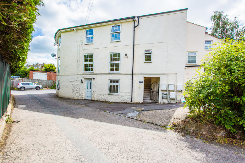 Main image of property: Gawcott Road, Buckingham, MK18  