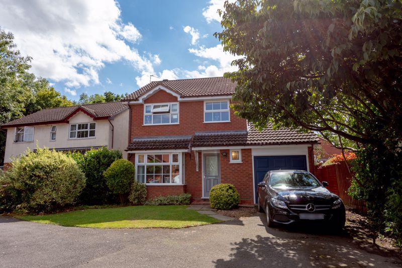 3 bedroom detached house for sale in Lime Avenue, Buckingham, MK18