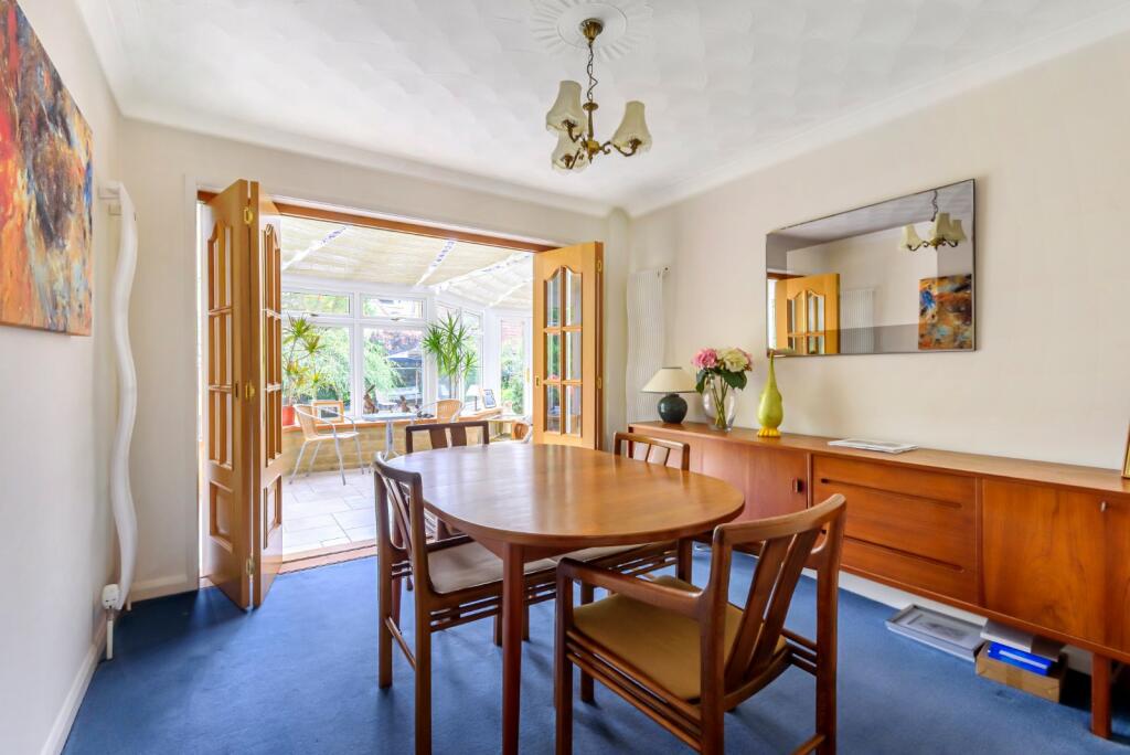 4 bedroom detached house for sale in Silver Street, Malmesbury