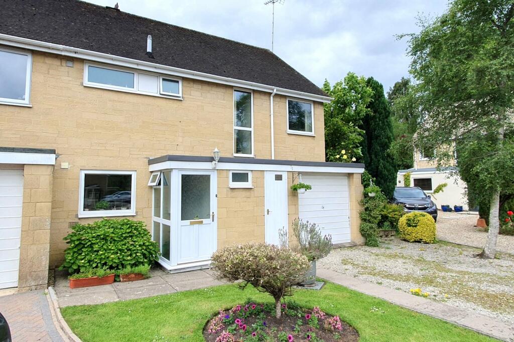 3 bedroom semidetached house for sale in Corinium Gate, Cirencester