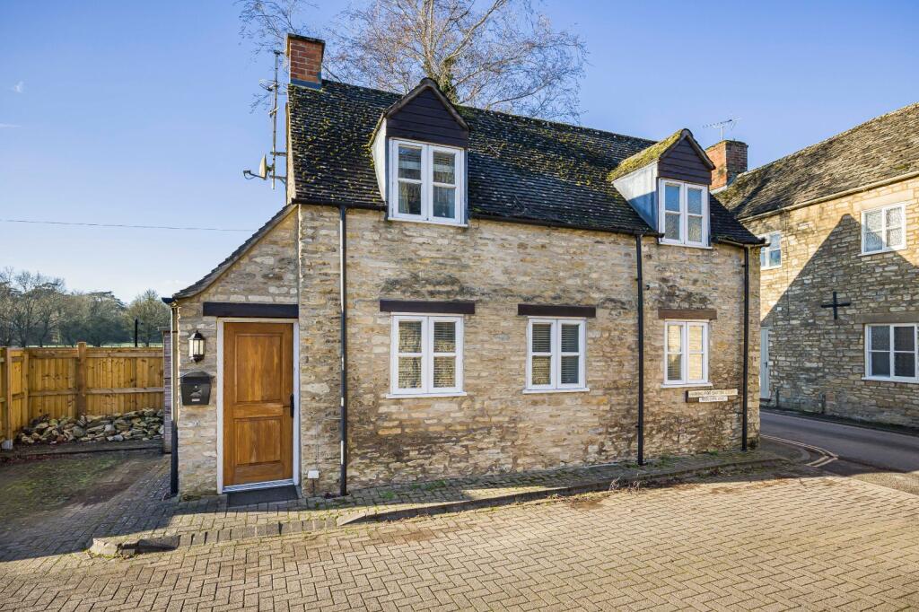 Main image of property: Gloucester Street, Cirencester, Gloucestershire, GL7