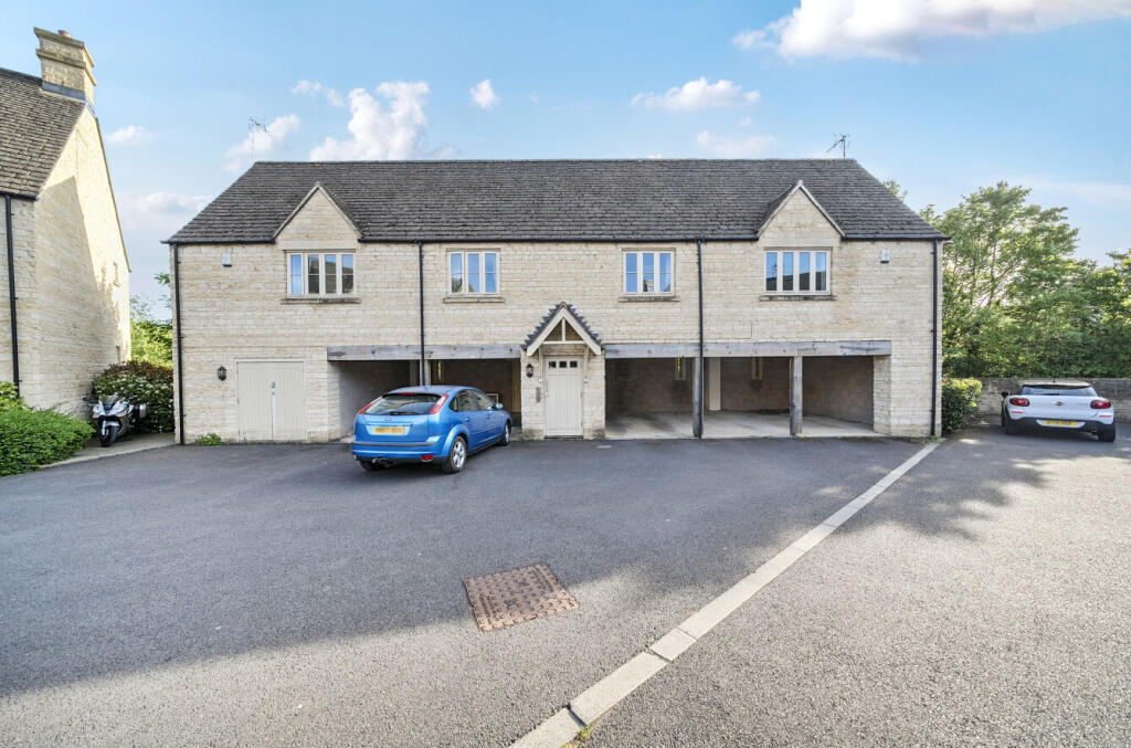 Main image of property: Cross Close, Cirencester, Gloucestershire, GL7