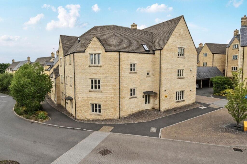 Main image of property: Cross Close, Cirencester, Gloucestershire, GL7