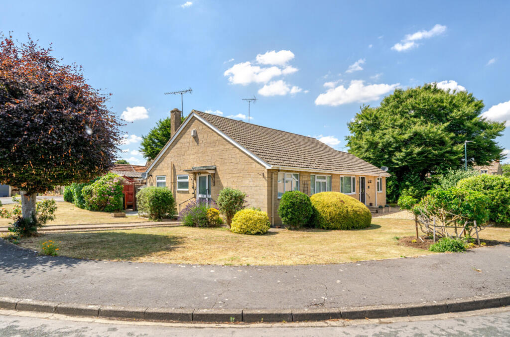 Main image of property: Willow Grove, South Cerney, Cirencester, Gloucestershire, GL7