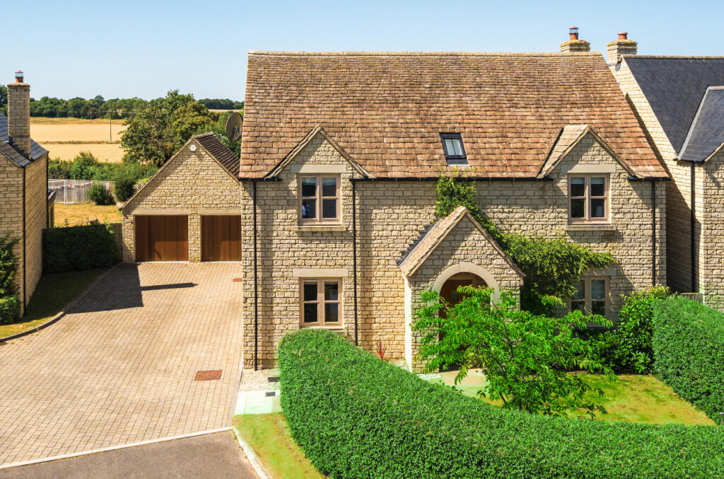 Main image of property: Saxon Way, Fairford, Gloucestershire, GL7