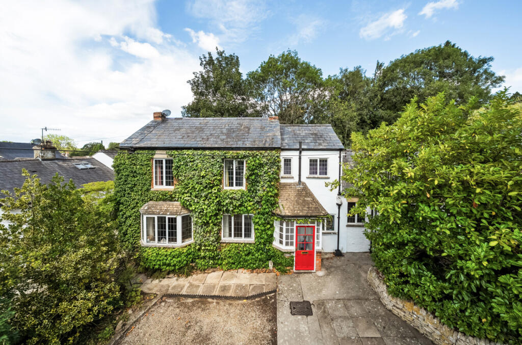 Main image of property: Gloucester Road, Stratton, Cirencester, Gloucestershire, GL7