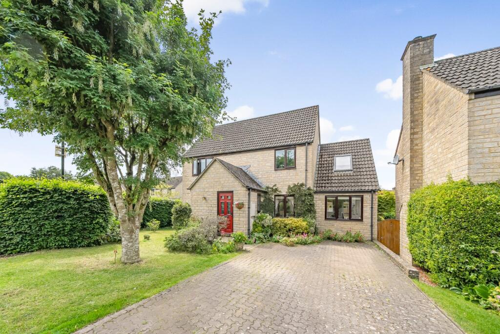 Main image of property: Linacre Crescent, Cirencester, Gloucestershire, GL7