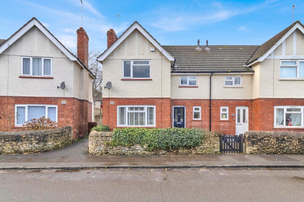 Main image of property: Siddington Road, Cirencester, Gloucestershire, GL7