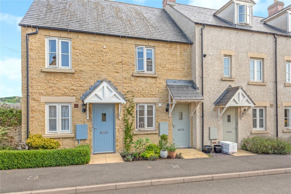 1 bedroom terraced house for sale in Cirencester, GL7