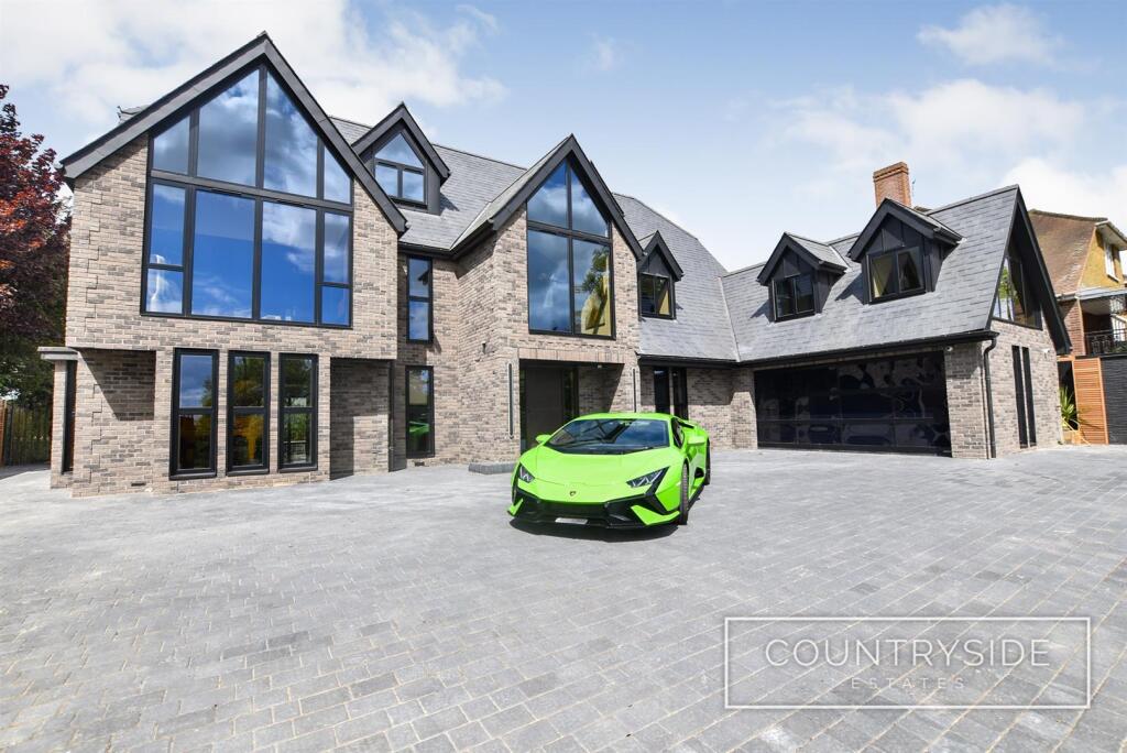 Main image of property: Vicarage Hill, Benfleet