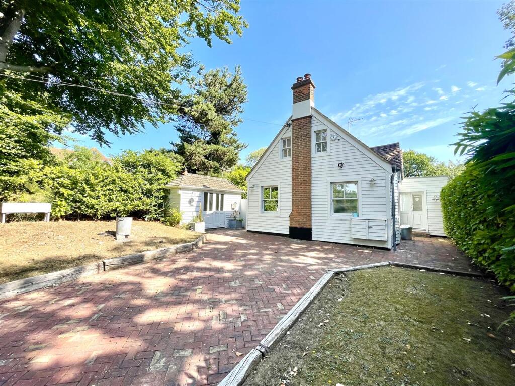 Main image of property: Vicarage Hill, South Benfleet