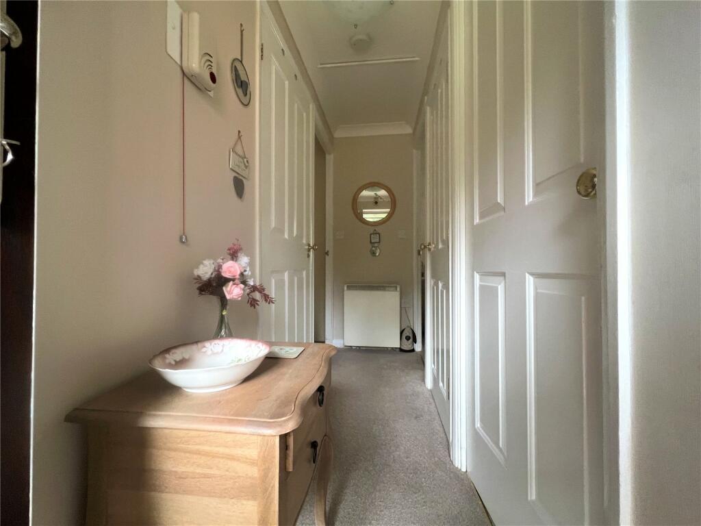 1 bedroom retirement property for sale in St. Benedicts Close