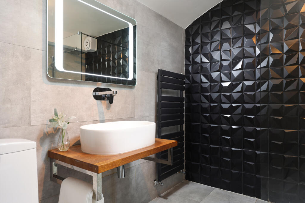 Additional property image - Elmdale Road, Bristol