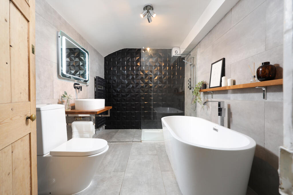 Additional property image - Elmdale Road, Bristol
