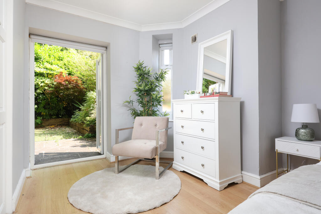 Additional property image - Elmdale Road, Bristol